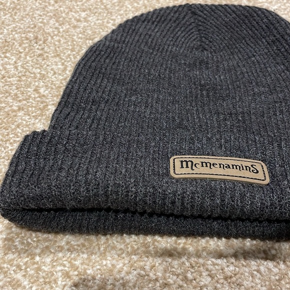 Unisex Dark Charcoal Gray Mcmenamins Brewery Leather Patch Logo Beanie - Picture 2 of 7